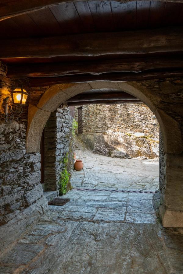 Quinta De Mouraes - Casa Do Xisto Guest House Lever Екстериор снимка